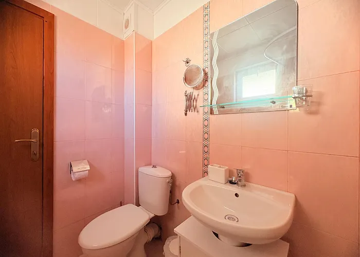 Velonia Guest house *